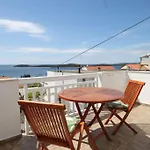 With A Parking Space Hvar - 5719 Apartment Hvar Town