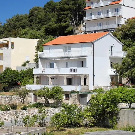 Апартаменты With A Parking Space Hvar - 5719