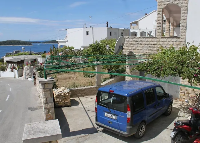 Apartament With A Parking Space Hvar - 5719