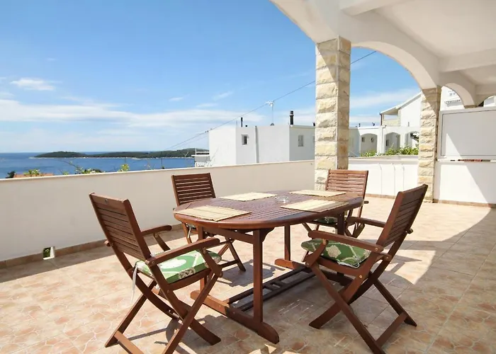 With A Parking Space Hvar - 5719 Apartament Hvar Town